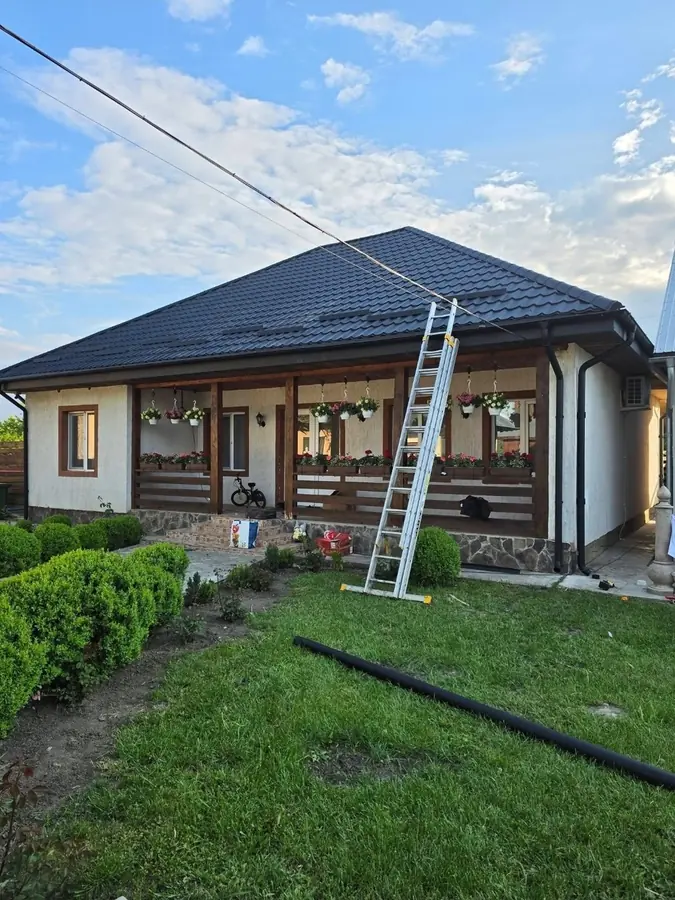 Acoperiș în patru ape, refăcut complet — lucrare Acoperis Fiabil